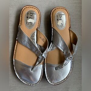 b.o.c. Women's Metallic Silver Sandals